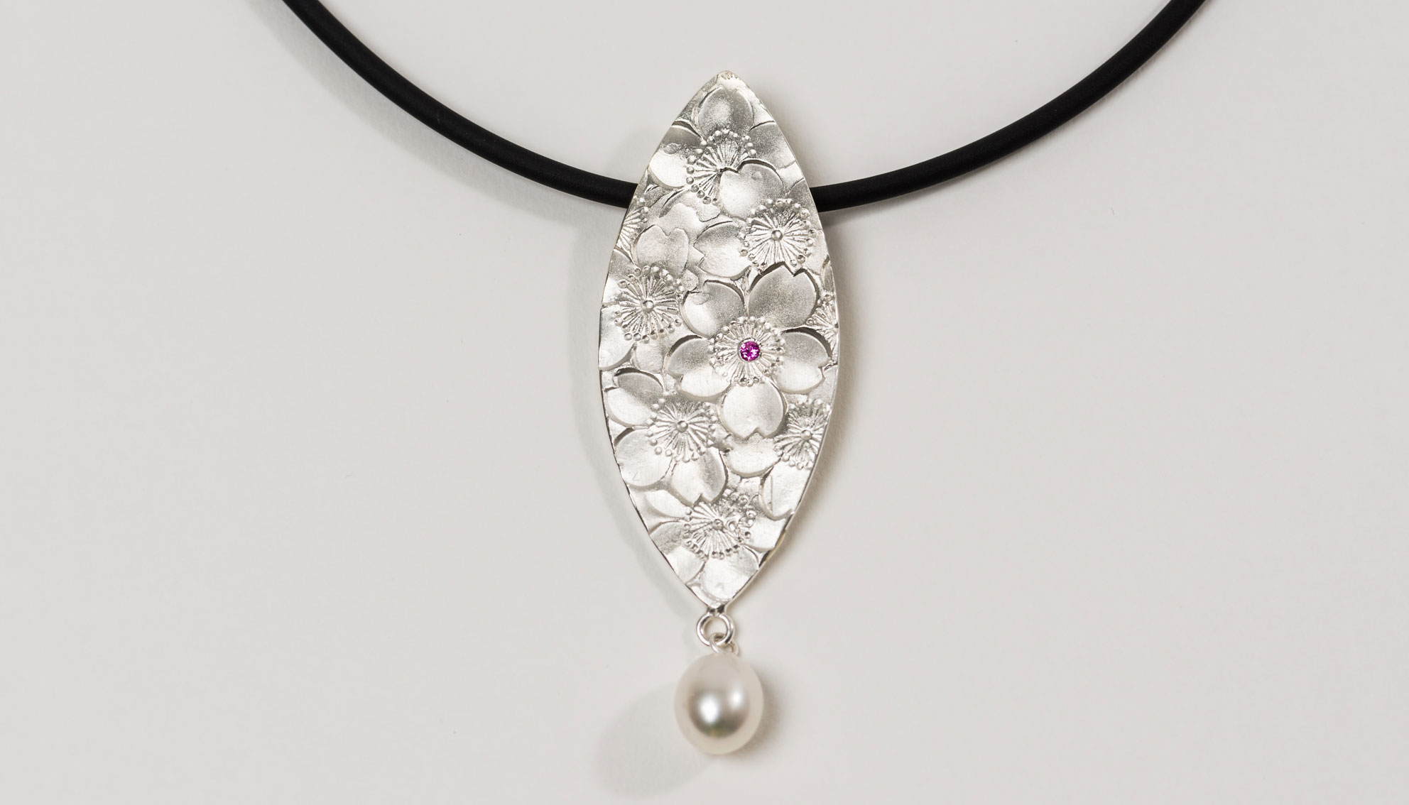 Kirschblütenkollektion - Collier mit Perle
